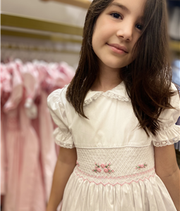 Vestido Branco Rendas e Flores