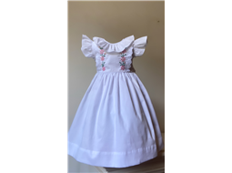 Vestido Branco Ricamente Bordado a mo