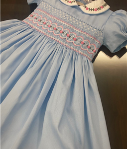 Vestido Exclusive Ricamente Bordado Azul