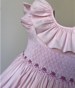 Vestido Rosa com Babados