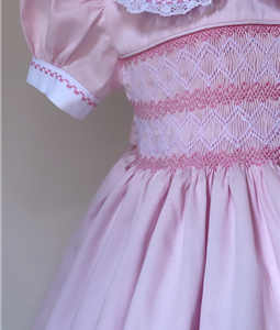 Vestido Rosa com Bordado Ingls e Guipir