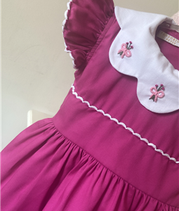 Vestido Rosa com Flores Bordada