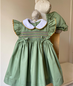 Vestido Verde Oliva tipo Materno com  acabamento de Croch